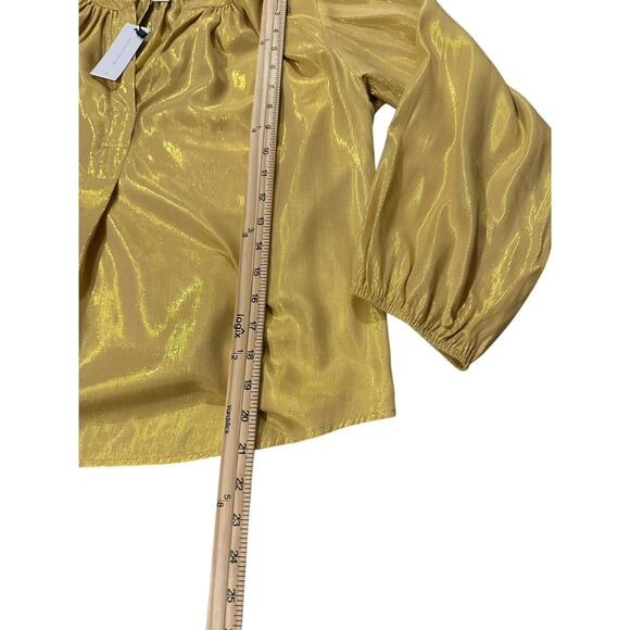 NWT Velvet by Graham & Spencer Metallic Gold Blouse Size S Holiday DateNightLook - Picture 6 of 8